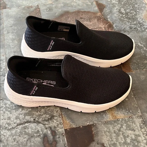 Like new Skechers | Go Walk Slip-Ins | Size 8 1/2 - Picture 1 of 16